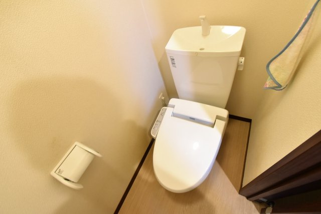 ラフィネ小松B棟のトイレ