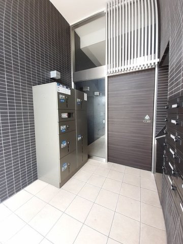 エトワール　ポレール　Ⅲ号館のエントランス