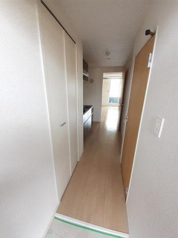 エトワール　ポレール　Ⅲ号館の玄関