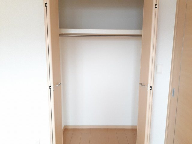 シャトー・ロワールⅠの収納|便利な収納スペースです