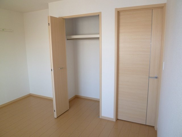 シャトー・ロワールⅠの内装|明るい色調の室内です