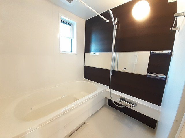 カルマーレⅠの浴室|コンパクトで使いやすいお風呂です