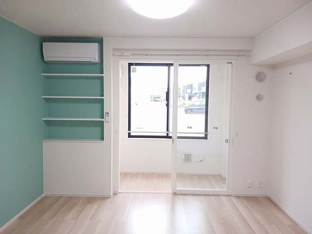 ミラノⅥ　Ｂの内装|明るい室内です