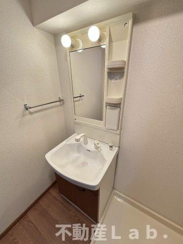 サンパステルの外観