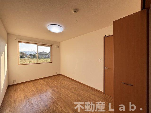 サンパステルの内装