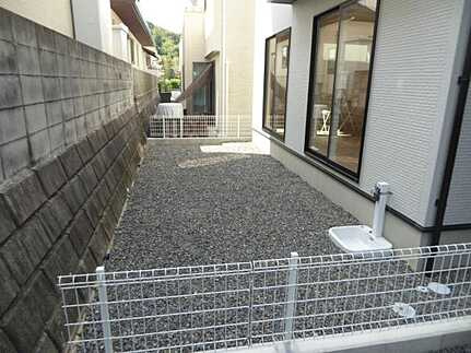 広島市安佐北区口田２丁目　新築一戸建て(全2棟)の駐車場