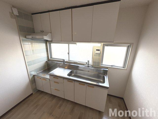 エイチ・ツーオー岸和田のキッチン