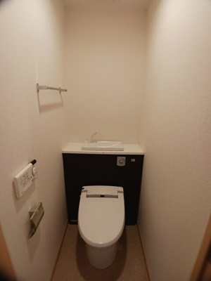 【トイレ】 | ローズパティオ | 落ち着いた色調のトイレです