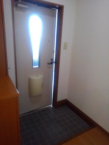 ソレアードＭの玄関|ゆったりとした玄関です