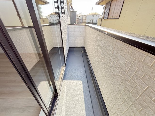 知立市新林町茶野42番15『仲介手数料無料』新築戸建てのバルコニー