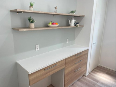 【収納】 | 天童市柏木町【新築建売住宅】① | キッチンと同色で一体感のあるカップボードをご利用頂くことで食器収納ができます。