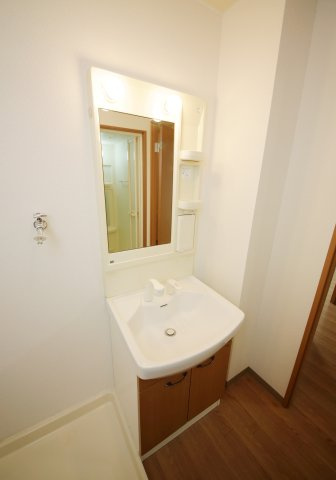 ひかりハウスの独立洗面台