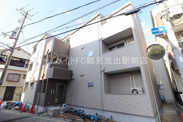 大阪市鶴見区安田３丁目のアパートの外観