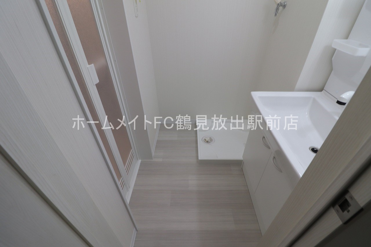 大阪市鶴見区安田３丁目のアパートの洗面所