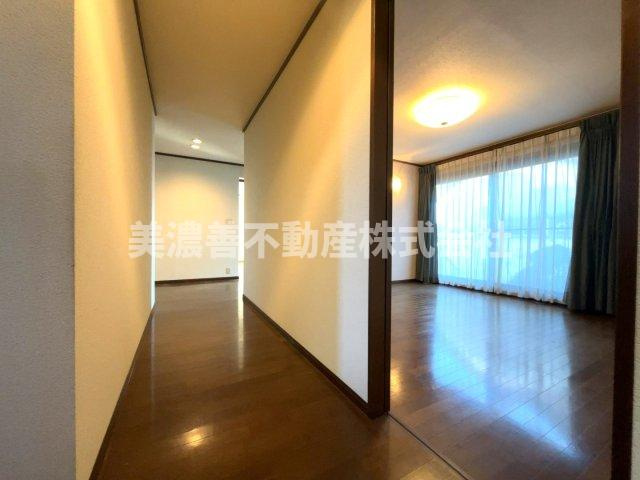 ６５８９０　羽島市福寿町間島６丁目中古戸建ての内装