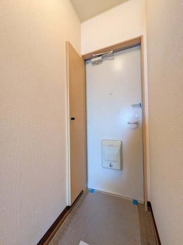 スペースフォースの玄関