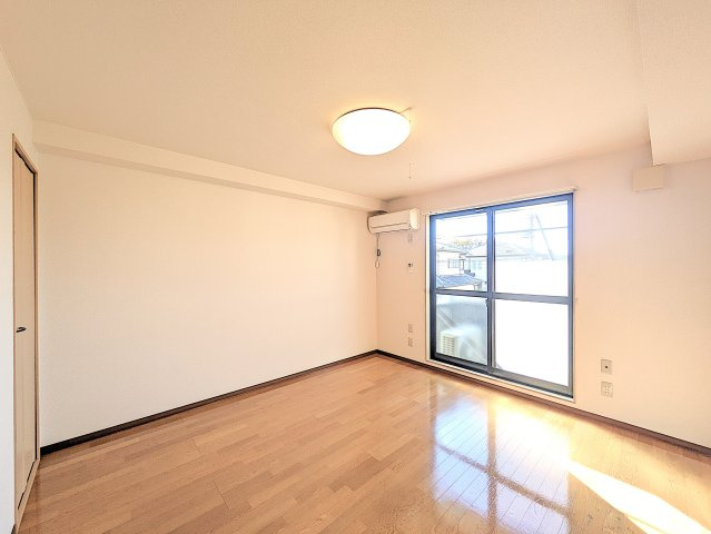 スペースフォースの洋室