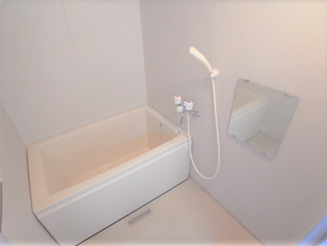 アザレアハイツハンダ第1の浴室|お風呂です