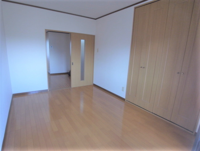 アザレアハイツハンダ第1の居間・リビング|使いやすい居間です