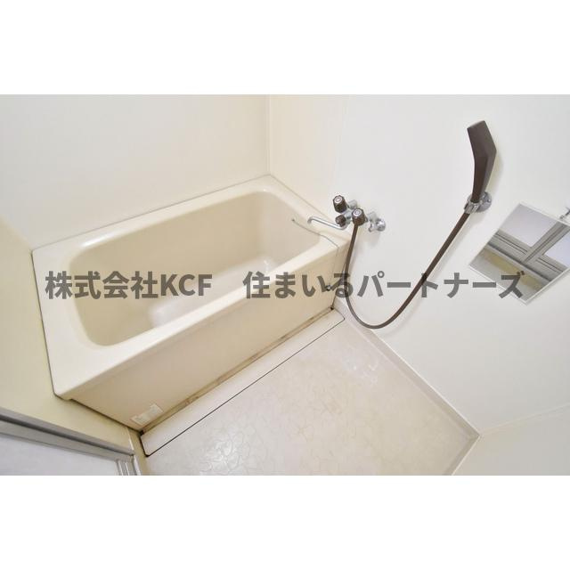 久留米市瀬下町の賃貸マンションの浴室|日々の疲れを癒すお風呂付です