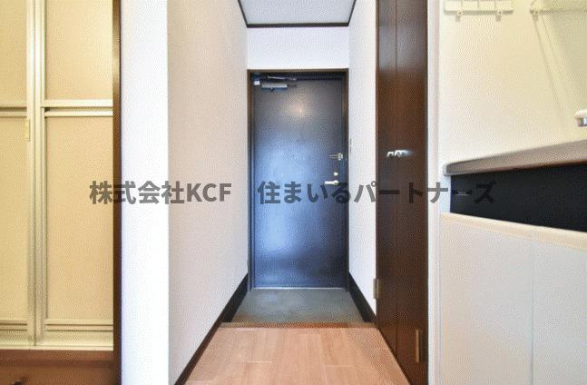 ロックフィル瀬下の玄関