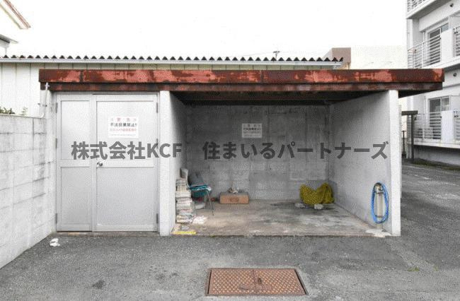 ロックフィル瀬下の周辺
