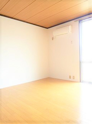 【居間・リビング】 | タカシマハイツC | ゆったり過ごせる居間です