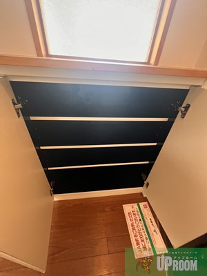 花の木農住団地竹花ハイツの玄関