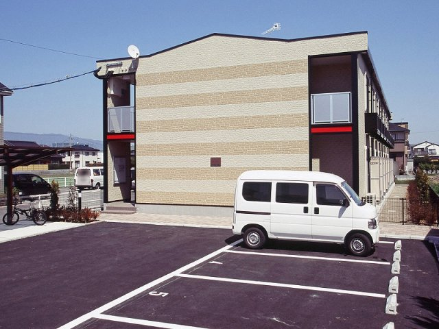 レオパレス蓮町の外観