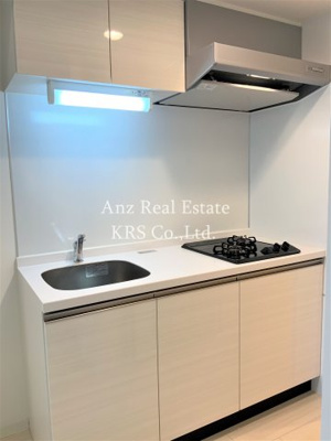 【キッチン】 | ラ・フォルム本町WEST | レジフードも完備、機能性の高いキッチン！