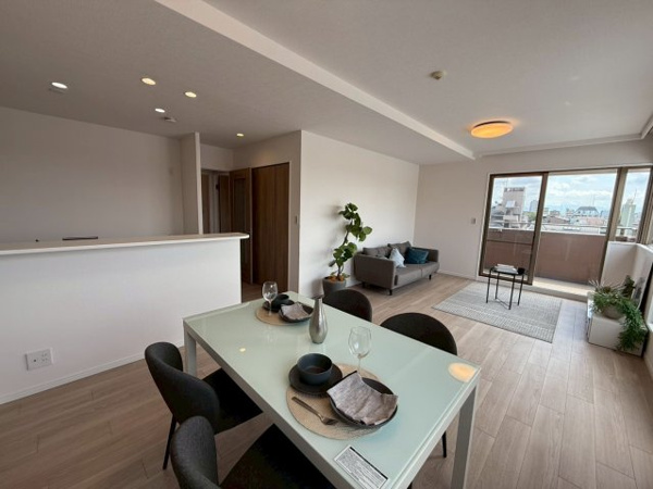 【居間・リビング】