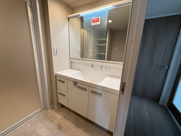 【独立洗面台】 | 独立洗面台。