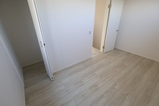 《仲介手数料無料》浦和区本太３丁目23-1(2号棟)新築一戸建てケイアイスタイルの洋室