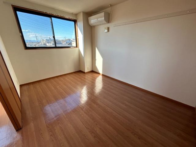 【内装】 | ヴィラ・クレスト | 洋室