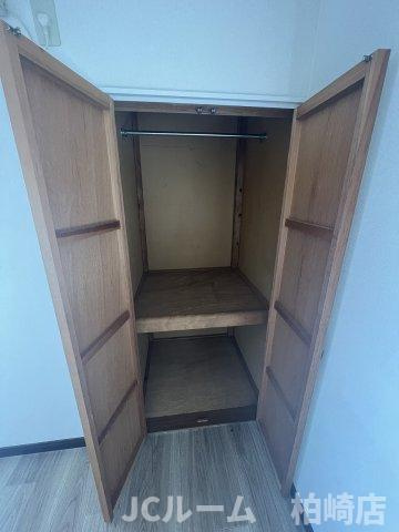 柏崎市城東２丁目のアパートの収納