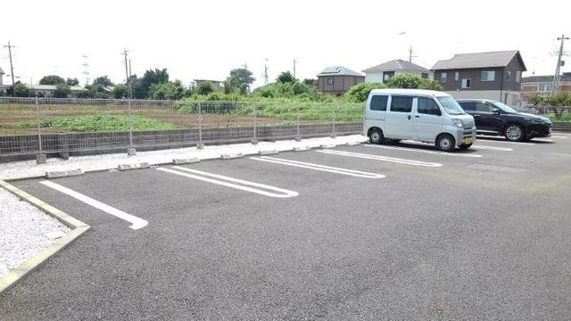 ｓｕｎｎｙ　ｐｒｅｔｔｙ　ＳＴの駐車場