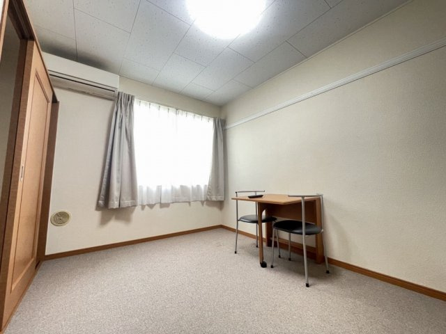 レオパレスパインマノワールの居間・リビング