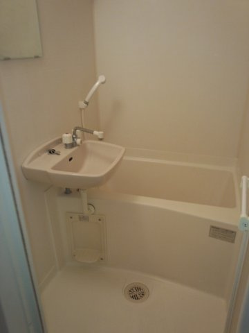 レオパレスＦＩＴ　ＴＥＲＲＡＳＥの内装