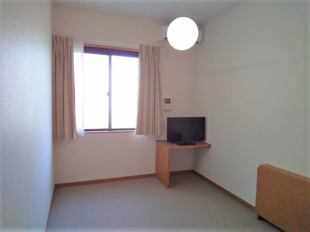 レオパレス寛の居間・リビング