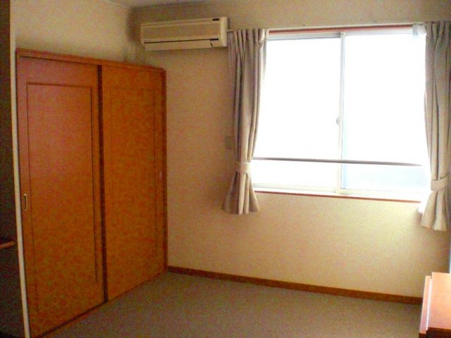 レオパレス栗橋Ⅱの居間・リビング