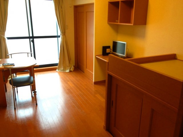 レオパレスセジュールの居間・リビング