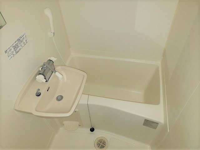 レオパレスセジュールの浴室