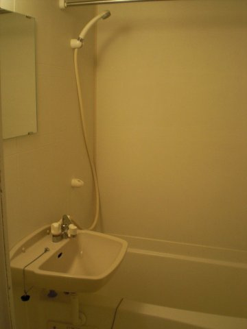 レオパレスソフィアの浴室