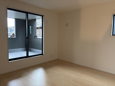 【洋室】 | リーブルガーデン加東市下滝野５期 | 2階洋室　インナーバルコニー