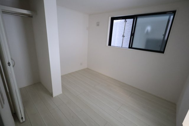 《仲介手数料無料》浦和区常盤３丁目11-5(1号棟)新築一戸建てミラスモの洋室