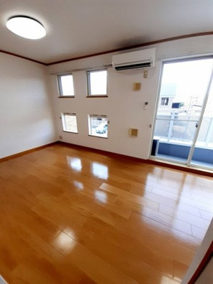 【居間・リビング】 | プラティークレーブⅣ | 使いやすい居間です