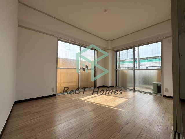 メゾン手柄の居間・リビング