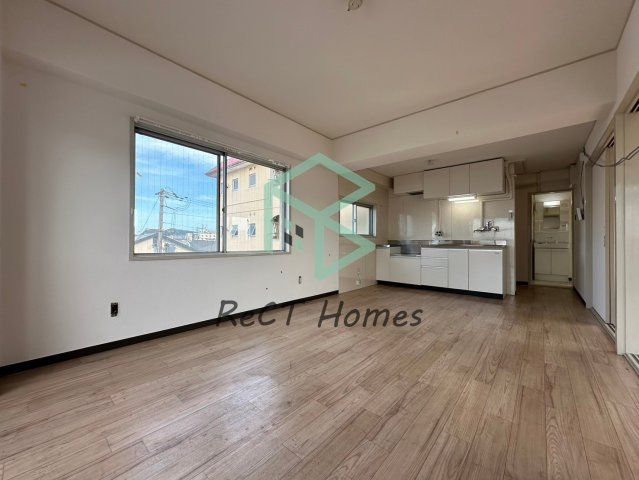 メゾン手柄の居間・リビング