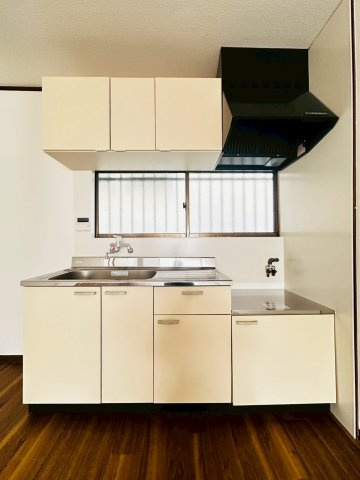 須磨浦通6丁目貸家のキッチン