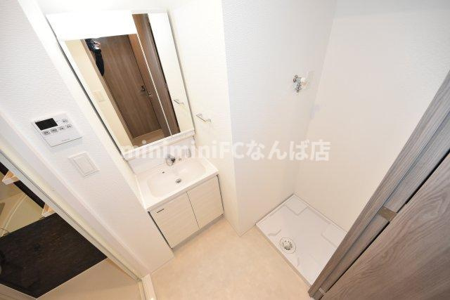 エスレジデンス堺筋本町Deuxの洗面所